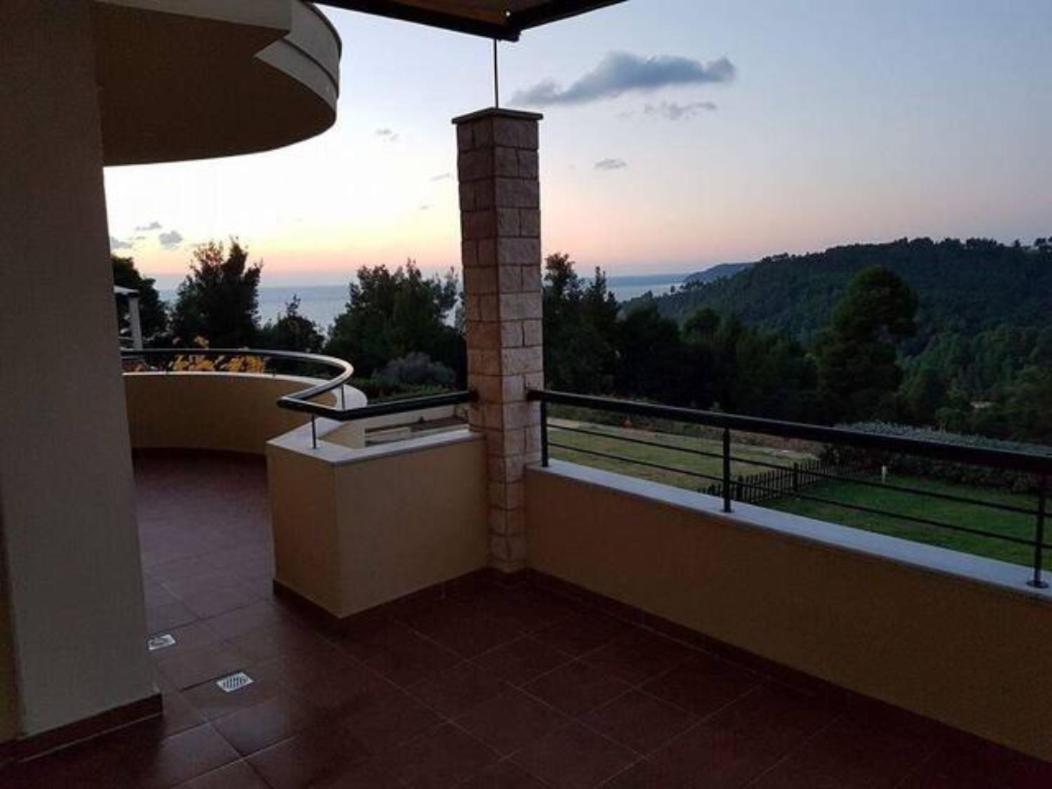 #Luxlikehome Hill Summer Villa Elani Ngoại thất bức ảnh